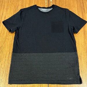 EXPRESS Men’s Black Crew Neck Tee